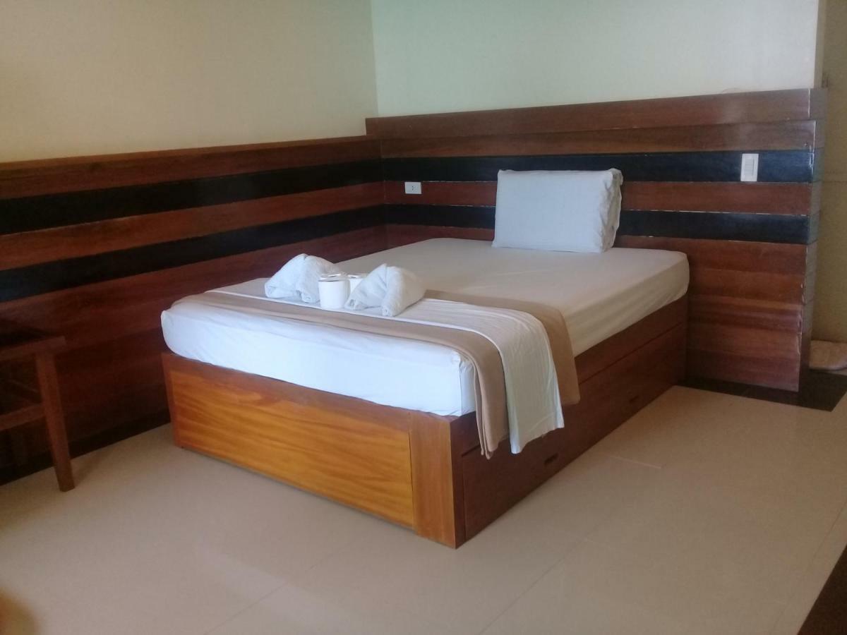 Rainforest Beach Hotel El Nido Exterior foto